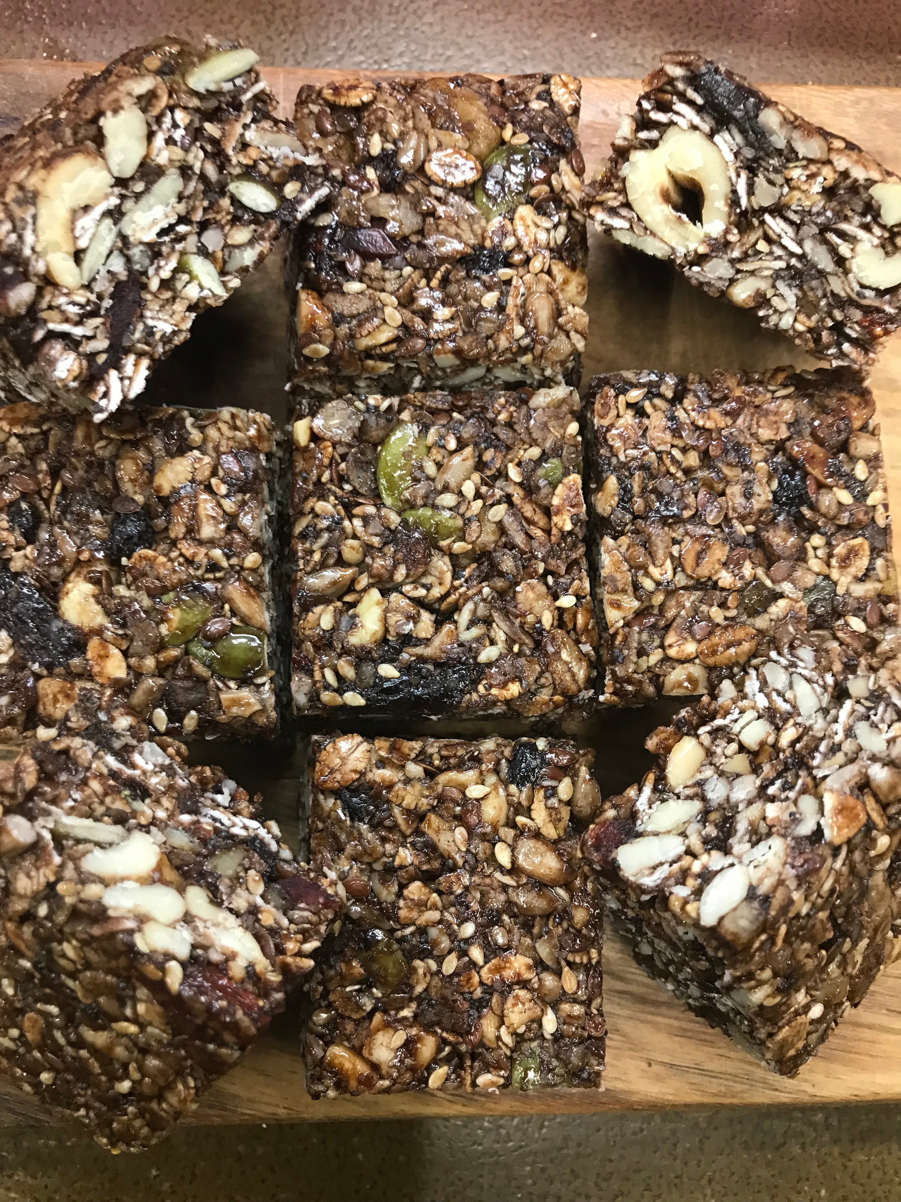 Nuts and Seeds Fruit and Oats  with Cocoa  1kg N/a
